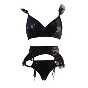 Ensemble de lingerie intime élégant en PU verni et résille avec porte-jarretelles, collection de vêtements de nuit exotiques inspirée du fétichisme - Product Image 5