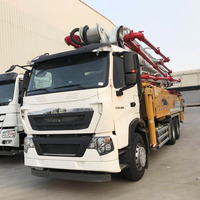 Camion pompe à béton HB52V avec flèche de 52 m, flèche à 5 sections pour opération de coulage de béton