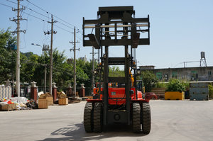 מלגזה דיזל 16 טון עם תיבת הילוכים אוטומטית, תורן תלת-שלבי, צריכת דלק נמוכה ויעילות גבוהה - Product Image 3