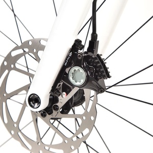 Bicicleta de Carretera de Aleación de Aluminio 2026, 700c Al6061 <span class=keywords><strong>con</strong></span> Horquilla de Fibra de Carbono, Soldadura Completa, Cableado Interno para Frenos de Disco - Product Image 6