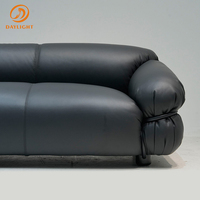 Canapé tubulaire en cuir noir, design mi-moderne, assise douce et moelleuse, luxe pour la maison, le bureau, l'hôtel et la villa
