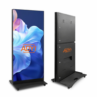 Layar LED Poster Pintar P2.5 Portabel Luar Ruangan Kecerahan Tinggi, Papan Lipat dengan Stand Bergerak Animasi untuk Periklanan