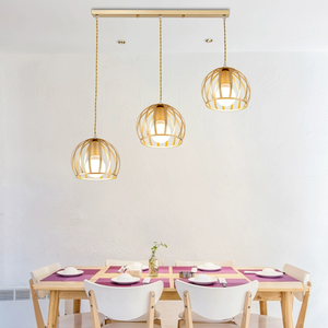 Le lustre dans la salle à manger est simple et moderne, tandis que la lampe de table dans le salon est créative et en fer. - Product Image 2