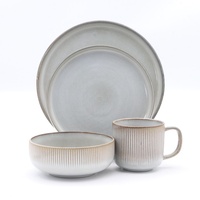 24 pièces de vaisselle en céramique durable à glaçure réactive, côtelée et mate, comprenant assiettes à steak, assiettes à pâtes, bols et tasses, bleu clair, moderne, compatible micro-ondes