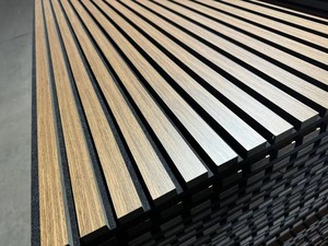 Paneles de pared acústicos de listones de madera modernos al por mayor estudio de oficina eficiente acabado de chapa interior insonorizado respetuoso con el medio ambiente - Product Image 3