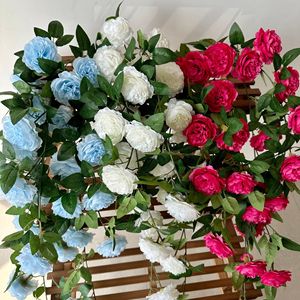 Guirnalda de flores de seda artificial para colgar en la pared, para decoración de bodas y hogar, en colores rojo oscuro, blanco, azul y rosa. - Product Image 2