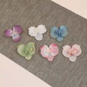 Pinza para el pelo de orquídea Phalaenopsis artificial al por mayor, flor de seda hecha a mano para decoración de tartas y mesas de postres de Acción de Gracias - Product Image 1
