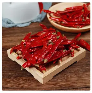 Qingchun Granule de piment rouge cloche séché transformé à l'état brut épice à la vente en gros de piment rouge séché en usine