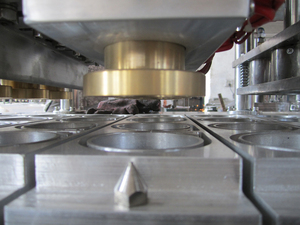 Machine de scellage de gobelets à jus, <span class=keywords><strong>Mojito</strong></span> glacé et miel, à remplissage à chaud, haute vitesse, 2/4/6 lignes, prix usine - Product Image 5