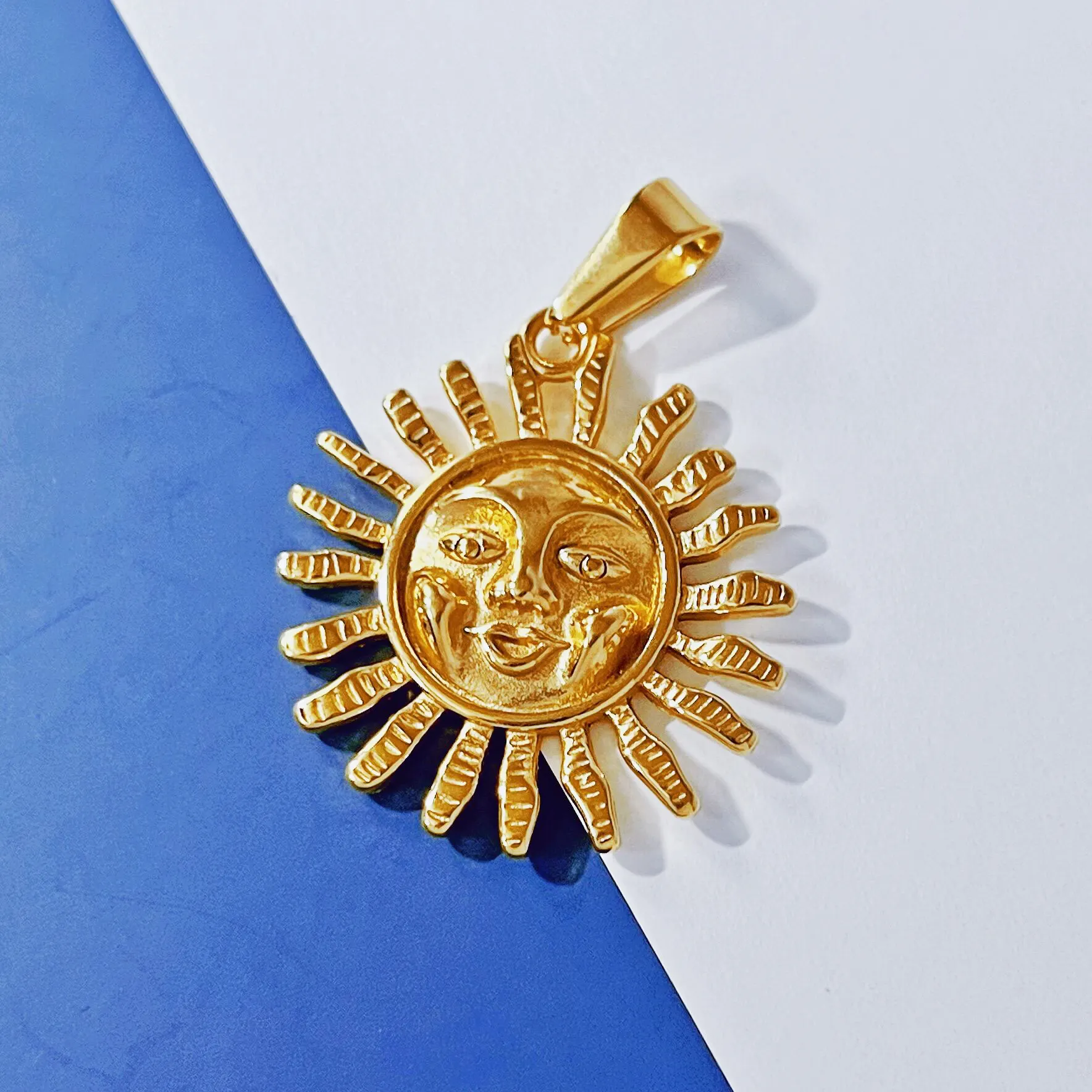 Custom Exquisite Sun Flower Pendant Gold Plated Stainless Steel Charms Boho Sunshine Necklace Pendant Women Gift