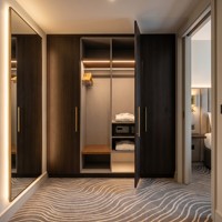 Meubles d'hôtel sur mesure, mobilier de chambre d'hôtel avec bureau incrusté de cuir et tête de lit moelleuse pour chambre de luxe 5 étoiles