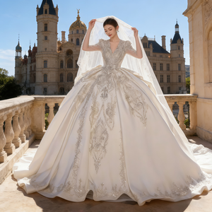 Best-selling Luxurious Retro-style <strong>Wedding</strong> <strong>Dress</strong> With Heavy Lace Satin Flowing Cathedral-style Skirt - Product Image 6