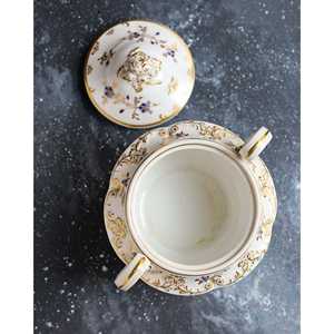 Gabriella P. Pot à sucre en porcelaine anglaise de la fin du XVIIIe siècle, style géorgien, décorations dorées à motif de pâquerettes pour restaurants - Product Image 2