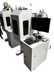 Machine de marquage laser à fibre entièrement fermée avec isolation anti-poussière, équipement de gravure laser anti-poussière avec purificateur de fumée intégré - Product Image 5