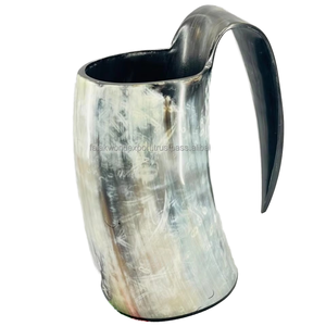 Tasses en corne viking sculptées à la main, corne d'animal véritable, écologiques, mug à boire nautique poli, taille L, cadeau d'affaires moderne par FWE - Product Image 2