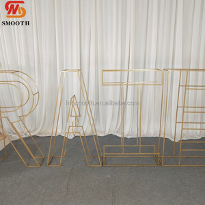 Letras y Números Metálicos 3D Ligeros en Color Dorado, con Diseño Hueco, para Decoración 'BABY LOVE', Fáciles de Guardar, Combinables y Personalizables para Eventos y Fiestas - Product Image 5