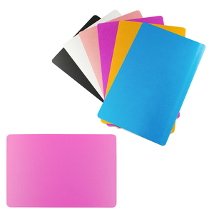 Tarjeta de Visita de Metal Grabable de Aluminio Anodizado Negro y Rosa con Diseño Antiguo de Feng Shui para Grabado Láser - Product Image 4