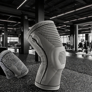 Rodillera de Silicona de 10mm de Espesor de Compresión 3D Elástica Transpirable Almohadillas de Soporte de Rodilla con Almohadillas de Gel de Rótula Estabilizadores Laterales - Product Image 3