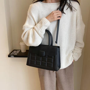 Fabrika Toptan Özelleştirilebilir Kadın Sonbahar Omuz Çantası Ofis Çalışanları İçin Tek Renk İş Su Geçirmez PU Fermuarlı Şık - Product Image 3