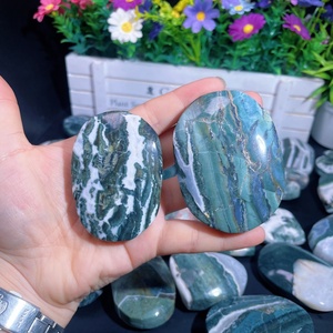 Cristaux de guérison en quartz naturel vert jaspe licorne en forme de cœur pour la décoration, vente en gros - Product Image 4