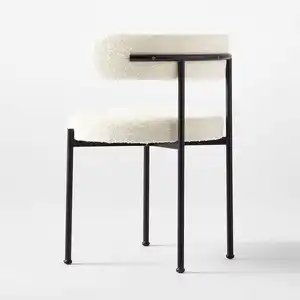 Modern Nordic Design Minimalist Chairs Fabric Velvet Upholstered Side Chair Boucle Dining Chair Metal Legs for Restaurant Black