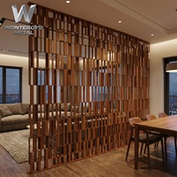 Cloison de séparation moderne multifonctionnelle en acier inoxydable 304 doré personnalisable pour l'aménagement intérieur et extérieur