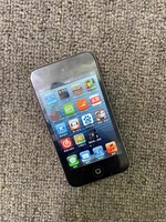 Reproductor MP3 Touch4 de Segunda Mano con Batería Nueva, Carcasa Trasera Reparada, Apariencia 90% Nueva, Memoria Completa, Venta al Por Mayor.