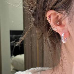 ต่างหูแบบหนีบเงินแท้ S925 ดีไซน์เกาหลีสุดน่ารัก สีเงินด้าน ประดับคริสตัลลาเวนเดอร์ ฝังแบบไมโคร ดีไซน์เฉพาะตัว - Product Image 2