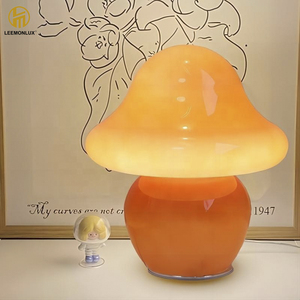 Lámpara de Mesa LED Recargable de 5V con 3 Luces Tipo Hongo, Estilo Retro Americano, Creativa, Táctil, de Vidrio y Metal, Decorativa para Dormitorio, Lámpara de Noche - Product Image 1