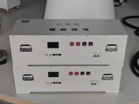 Batterie de stockage solaire LiFePO4 20 kWh avec communication CAN, système empilable pour réseau hybride, 8000 cycles, garantie 10 ans