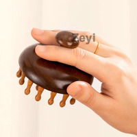 Brosse de massage du cuir chevelier avec logo personnalisé, fil doré, bois de santal, peigne rond pour le cuir chevelier et le massage des méridiens du corps entier