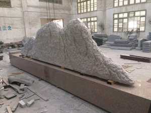 Изготовленный на заказ большой вертикальный надгробный памятник из гранита и мрамора в европейском стиле для семьи - Product Image 4