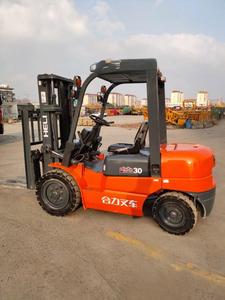 Carretilla elevadora de combustión interna usada de alta calidad, modelos de bajo precio de Excelencia de rendimiento completo a la venta - Product Image 6