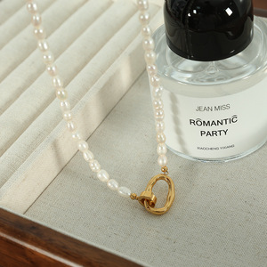 สร้อยคอมุกธรรมชาติ 40 ซม. สีขาว 4 มม.-5 มม. เกรด AAA ตัวล็อคทองคำ สำหรับผู้หญิง สวมใส่ได้ทุกวัน - Product Image 3