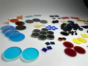 <b>UV</b> Visible IR 95% High Transmittance Infrared-Cut Optical Glass Red Green Blue Hard Coating Customizable Size Optical <b>Filter</b> - Product Image 5