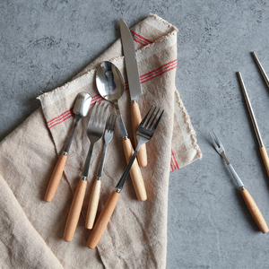 Thép Không Gỉ Dao Kéo Tay Cầm Bằng Gỗ Bữa Tối Ngã Ba Món Tráng Miệng Muỗng Dao Cà Phê Muỗng Cà Phê Trái Cây <span class=keywords><strong>D</strong></span>ĩa Phụ Kiện Bộ Đồ Ăn Nhà Bếp - Product Image 2