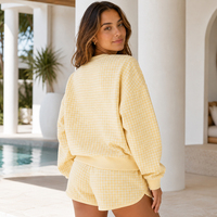 Ensemble de survêtement en coton surdimensionné pour femme avec broderie ovale personnalisée, imprimé gingham, col montant et short – Fabricant