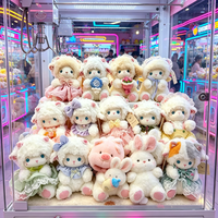 Assortiment en gros de poupées en peluche de 8 pouces pour machine à griffes, jouets en peluche de haute qualité en coton PP doux pour salles d'arcade et parcs d'attractions
