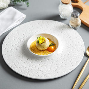 Assiette à dîner en céramique blanche de luxe occidentale pour restaurant Purée de gastronomie moléculaire Apéritif Soupe Plateau de service Assiettes à soupe en céramique - Product Image 2