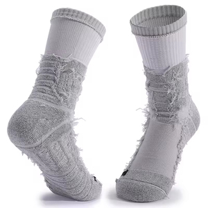 ถุงเท้ากีฬาสีพื้น ขาว ดำ เทา แบบหนา  ถุงเท้าข้อสูงปักโลโก้สีดำ คุณภาพสูง ขายส่ง - Product Image 6