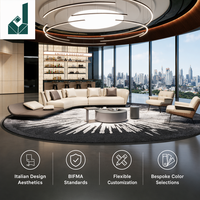 Canapé modulaire en cuir italien luxueux et courbé, équipé d'une base plateforme fonctionnelle, grande taille, adapté aux villas