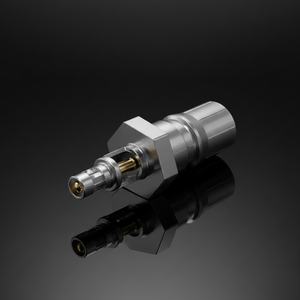 Conector QMA Recto para Montaje en Panel, Tipo Crimp/Soldadura, RF 50 Ohm, Carcasa de Latón Niquelado, Cable RG174 1.13mm, Suministro a Granel - Product Image 1