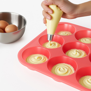 Molde de silicona para hornear de 12 orificios con revestimiento de hierro de cuatro lados para pasteles, bandeja para hornear en el hogar, molde para pastel de gelatina resistente a altas temperaturas - Product Image 2