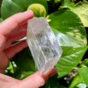 Commercio all'ingrosso <span class=keywords><strong>pietra</strong></span> naturale arcobaleno Iceland <span class=keywords><strong>pietra</strong></span> <span class=keywords><strong>grezza</strong></span> bianco Calcite lastre di Calcite ruvido cubo di Calcite per l'artigianato decorativo - Product Image 4