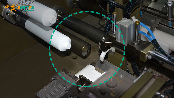 Máquina de impressão automática da tela de High Accuracy Full da impressora cosmética do tubo para os tubos macios