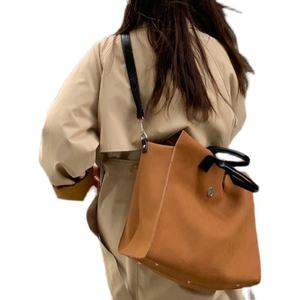 OTATA Sac à bandoulière en nylon pour femme, sacoche messager, toutes saisons, grande capacité, noir, 30x15x40cm - Product Image 1