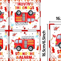 Ensemble de vaisselle jetable en papier sur le thème de la camionnette de pompiers pour fête d'anniversaire d'enfants