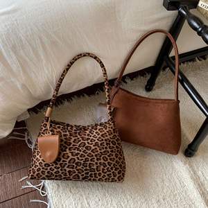 Sac à bandoulière demi-lune décontracté à imprimé léopard tendance, vente chaude, pour le shopping avec fermeture à glissière - Product Image 3