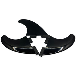 Juego de aletas para tabla de surf G5, 3 piezas, material PP universal para aguas oceánicas - Product Image 1
