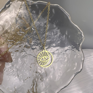 Ciondolo gioielli in acciaio inossidabile placcato oro 18k con cuore cavo di moda - Product Image 6